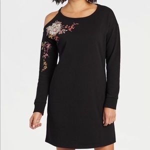 Evereve Socialite Cold-Shoulder Embroidered Dress